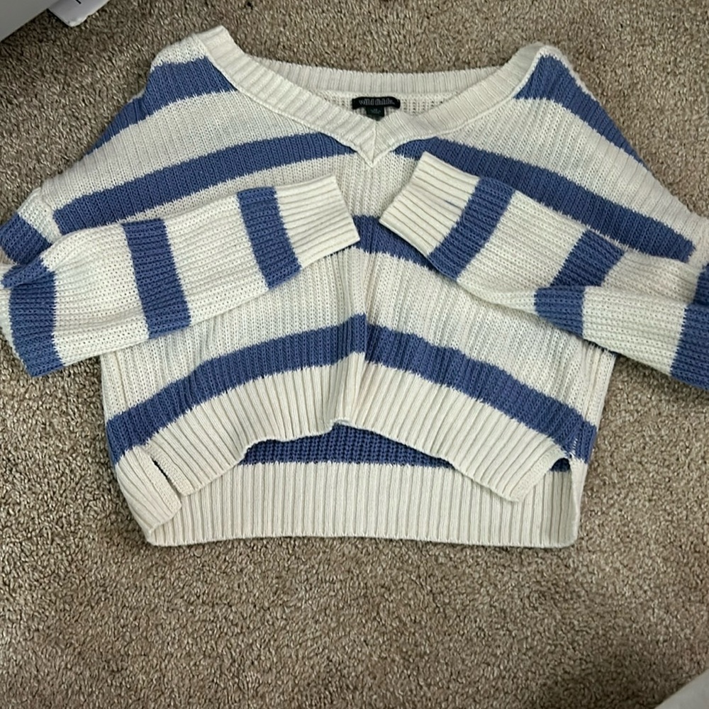 super cute stripped sweater!!!